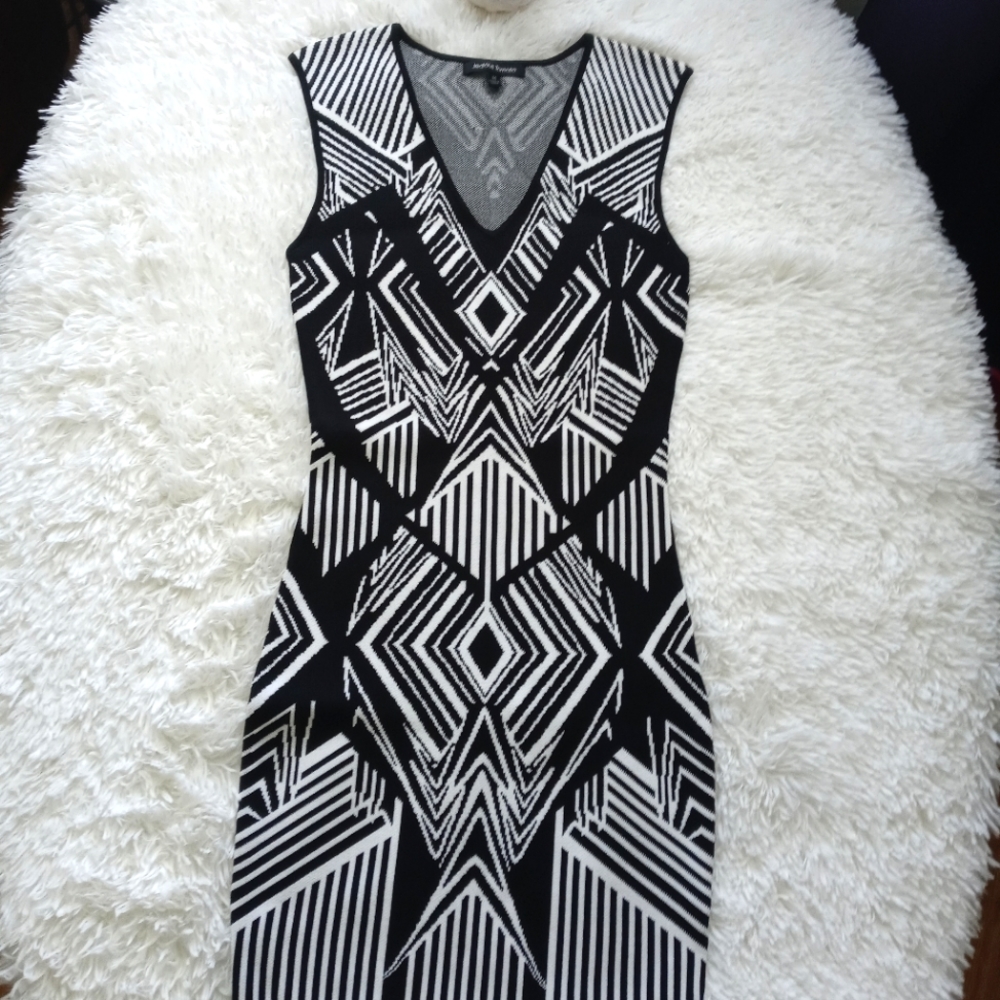 Dress Body Con Geometric Jealous Tomato   WhiteBlack  New Without Tags Spandex M